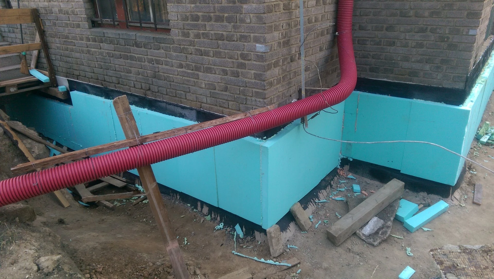 Ukázka sanace zdiva – Svislá izolace